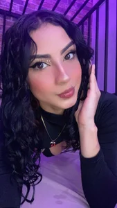 karen_rouxx_ Public Kuva
