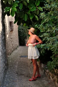 Bad_Idea Let me do my job Pic 2