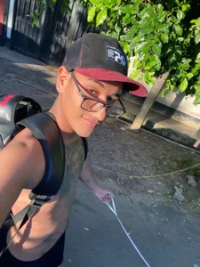 Me od liam_rusten  5 snímek