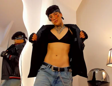 b3k_afrodict Sexy motorcyclist Pic