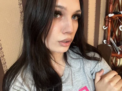 Christine_Mooree Public Pic 5