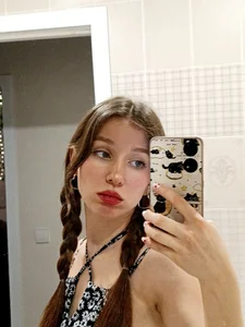 viviaaany Public Pic