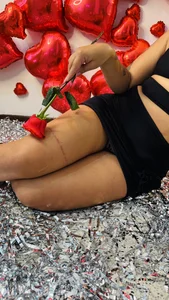 vane_lopez_ Peligrosamente elegante.🔥🪄🖤🤌🏻😋 사진 2