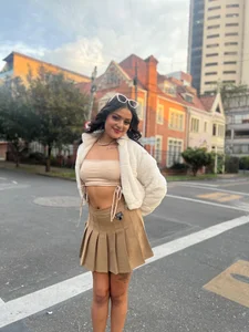 SoffiQueen A sunny day 🌞🌅⛱️ Pic 2