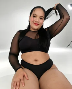 Emma-Velez HOT VIEW ✨ Pic