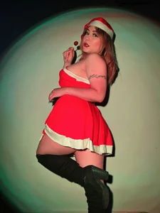 JuliettaRousse69 Happy new year🎁✨ Foto 2