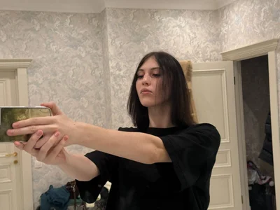 LavonePrimos My cute body Bilde