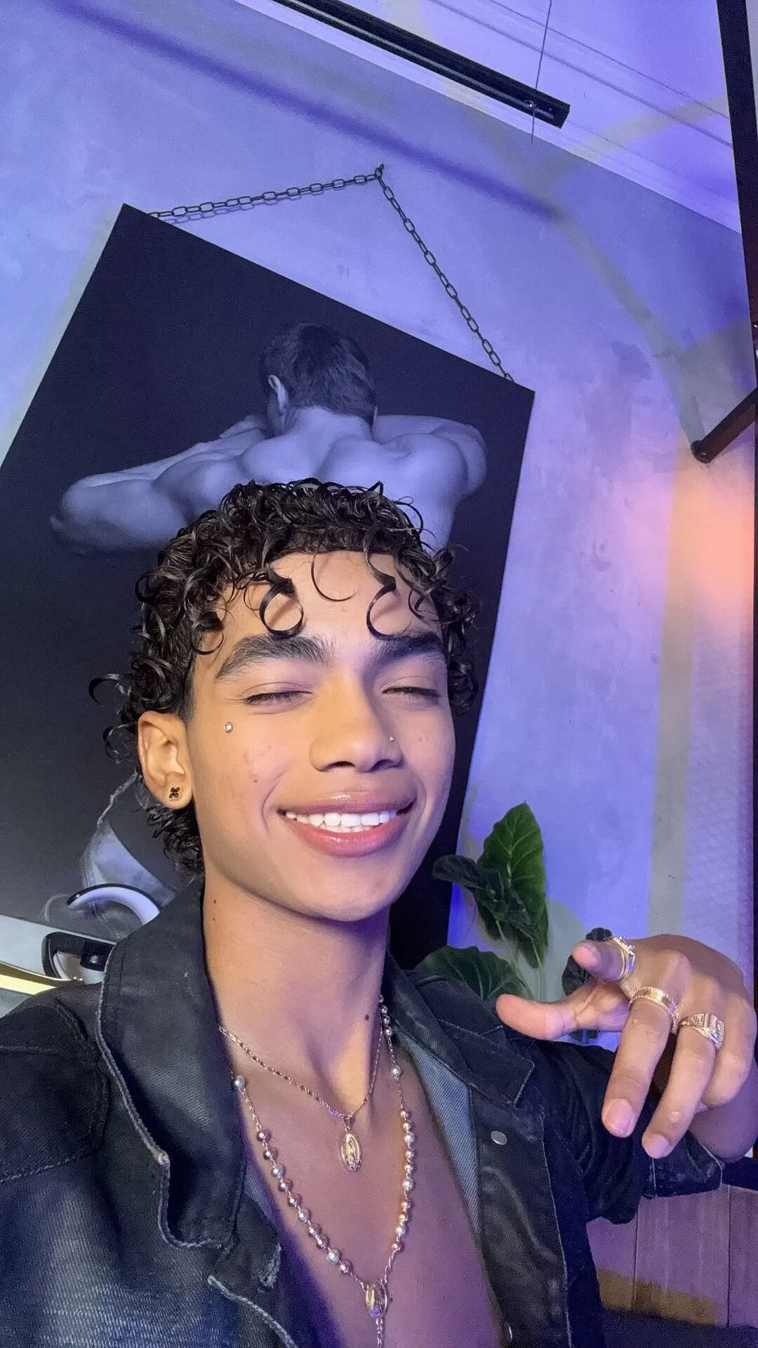 صور AlanCutee الرائجة  7710