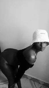 Maridadie Nasty and horny Pic