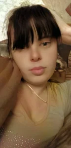 Violeta_Essy Public Pic