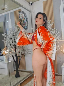 Zdjęcia ElizabethAdams_ Elizabeth kimono sexy:  5