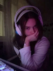 DelindaToste Play mood Bilde 2