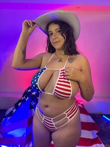 EngelStone Red Hot & American 💓🤍💙 Bilde