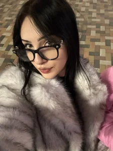 ForeTiff Faux Fur Tease in Glasses Pic 4