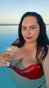 SofiaHanson kullanıcısının Summer vibes albümü -  8 fotoğraf