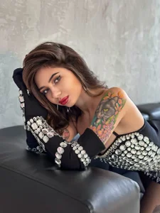 vinkiepinkie Glitter glitter and nylon! ✨ Immagine 