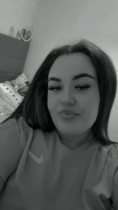 Khloeross Public Foto 4