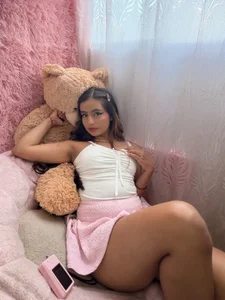 emily_bank Want a crazy afternoon with me and my Teddy? 🙈 slika 7