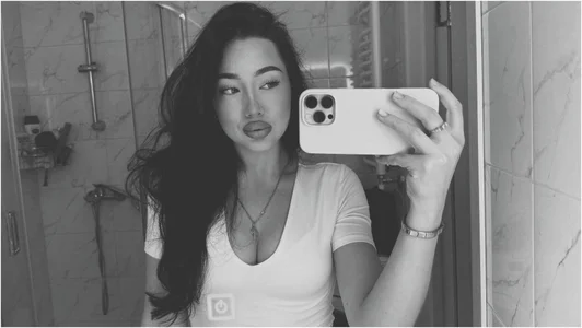 LilyVirellePublic图片