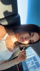 LilaRoses Get to know me 👀 Foto 2