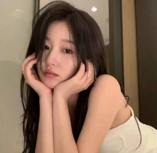 Vivianangn-e 心心  3টি ছবি