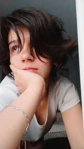 MerrieBarnicle Shine ✨ Pic 2