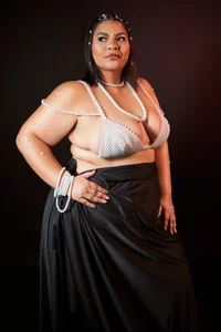 SelennaCooper SEXY Pic 2