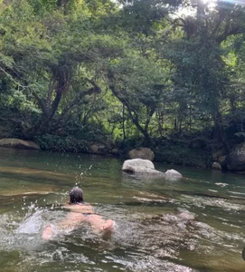 Saraarouusee disfrurando de la naturaleza Pic