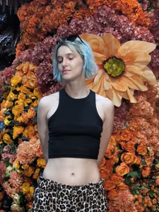 Lea_Elfie The flowers are as soft as my pussy 사진 2