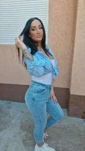 NaughtySheHotPublic Bild 4