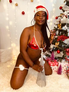 lanna_bx A merry Christmas for everyone 💋 Pic 2