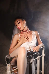 Mila_Rosalie The bride for Halloween Immagine  2