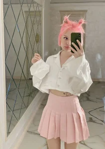 xalissi pink hair Poză 4