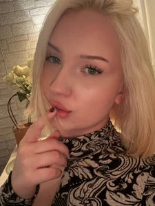 KiaraLemert Public รูป  3