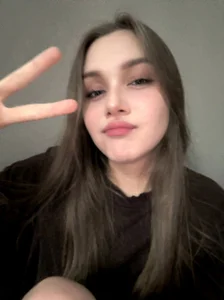 HollyWheeler Public Pic 3