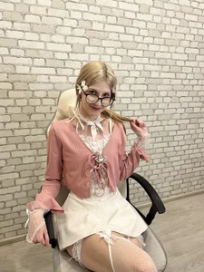 alicedews Public Poză 2