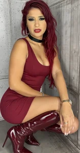 AndreaPink2024のSexy red🧨🔥の 2枚の写真