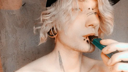 (: de M_transguy  4 photos