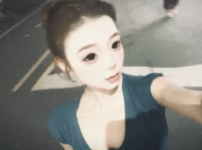 xiaoxueqiqi520 Public Poză 2