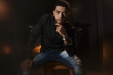 Aroon_Stonne Public Immagine 