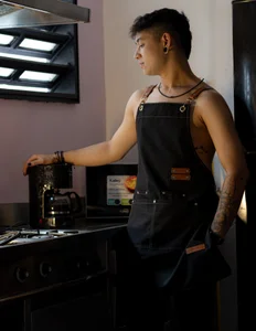 MarkLaurens on the kitchen Billede