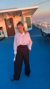 JuliaPeters Public Pic