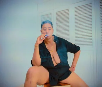 TiffantyAndStacy sensual and elegant stacy Foto 5