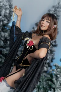 LucyAllenX Lucy Christmas Elf Pic 3