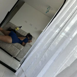 NikaVelvet1En casa图片 2