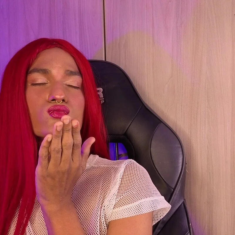 tiffanyy_777 님의 트렌드 중인 사진  639개