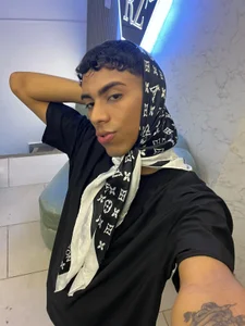 Alee de CUTE_BOYS2026  6 Imagens