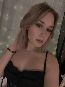 LoriMason Public صورة واحدة|LoriMason Public صورتان|LoriMason Public  صور|LoriMason Public  صورة