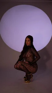 Public de Vanne_Queen_  2 Imagens