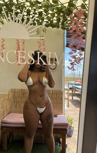 TianaaJacksonsunny day☀️图片 3